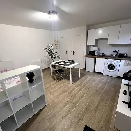 Proche Tramway Apartment